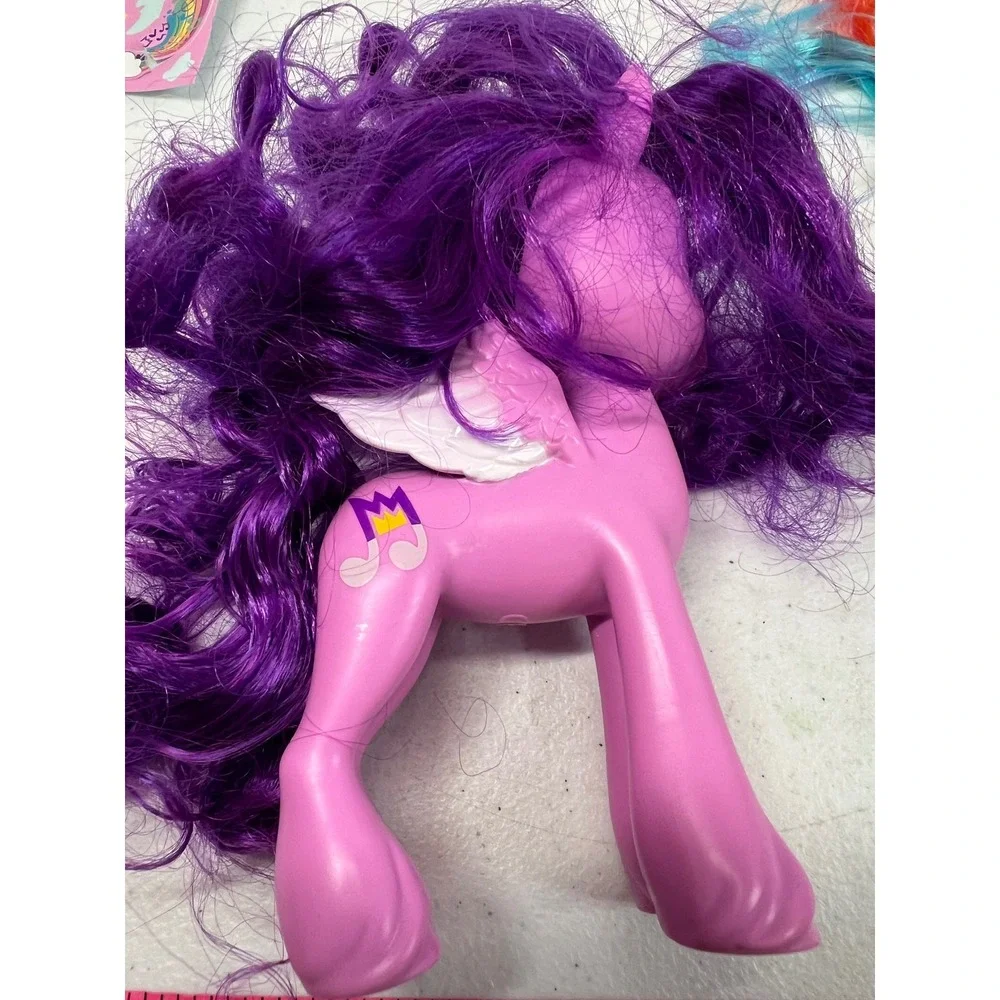 My Little Pony A New Generation Princess Pipp Petals 6in Pink Pegasus Figure Set